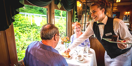 Fine Dining 500x250 - Essex Steam Train & Riverboat - Essex, CT